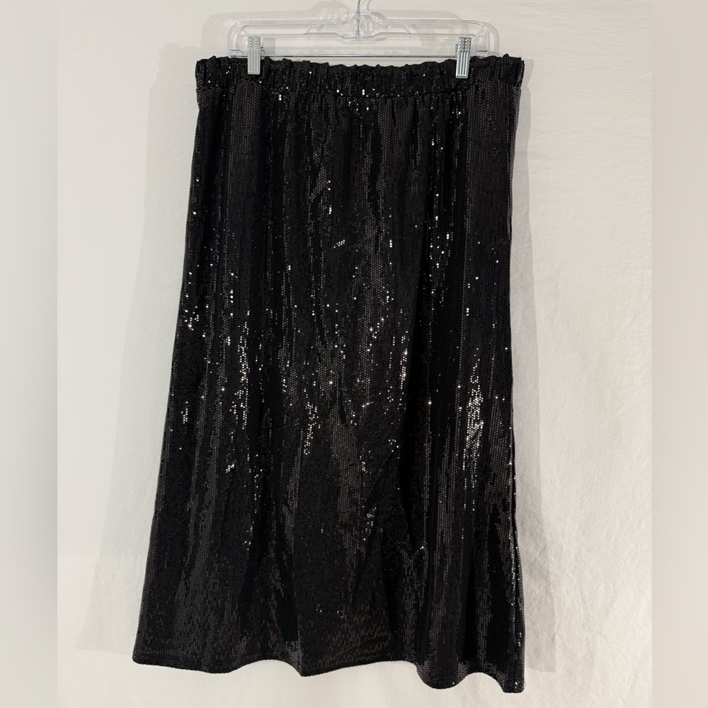 Elegant Black Sequin Skirt